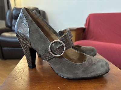 Women s Sofft Florence Nimbus Grey Suede Heels Size 9.5 W Wide