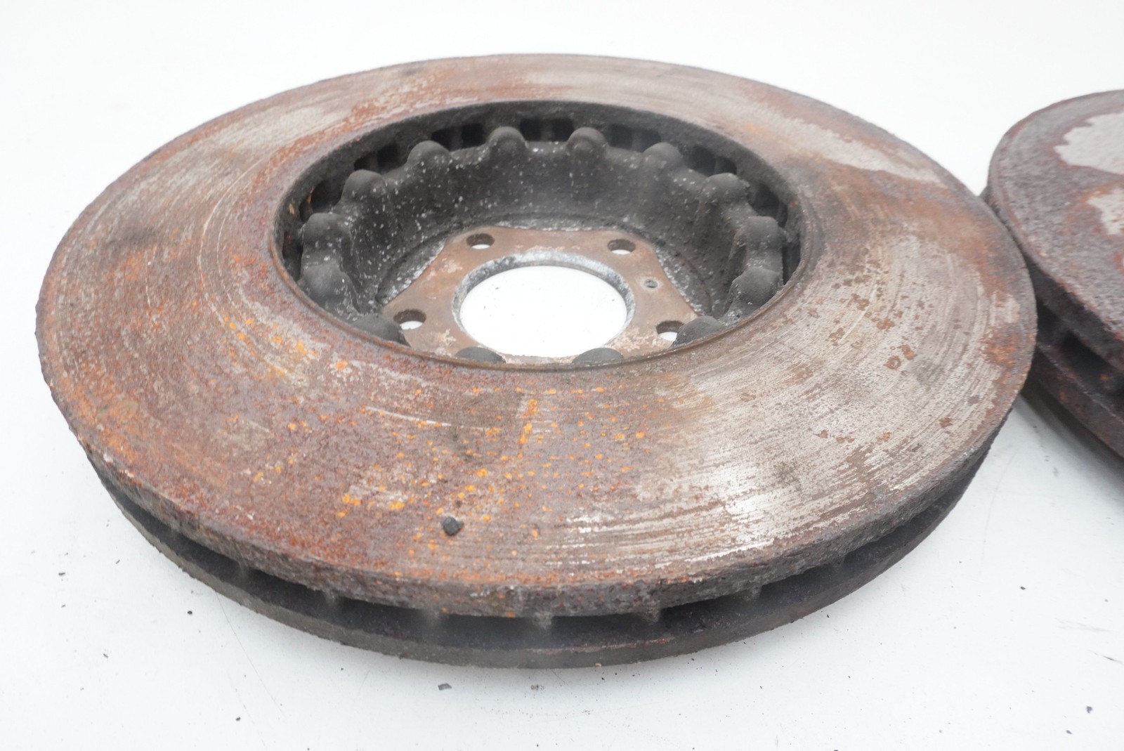 Bentley Bentayga 2016-2020 Front Right Brake discs Set P/N 4M0615301AJ