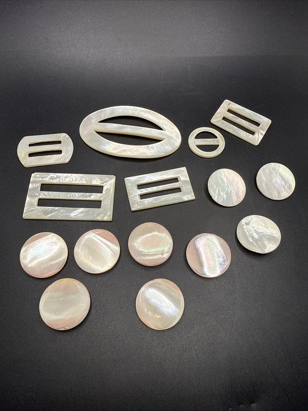 15 Piece Deco Era Abalone Mother-Of-Pearl Clip & Button Lot