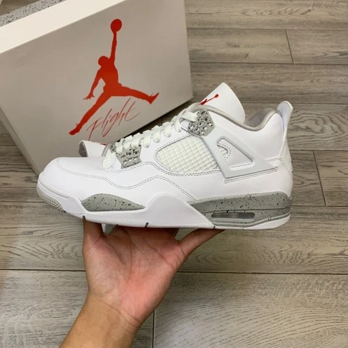 Zapatos de baloncesto Nike Jordan Air Jordan 4 Mid Top para hombre "White Oreo" Foto 2 de 4