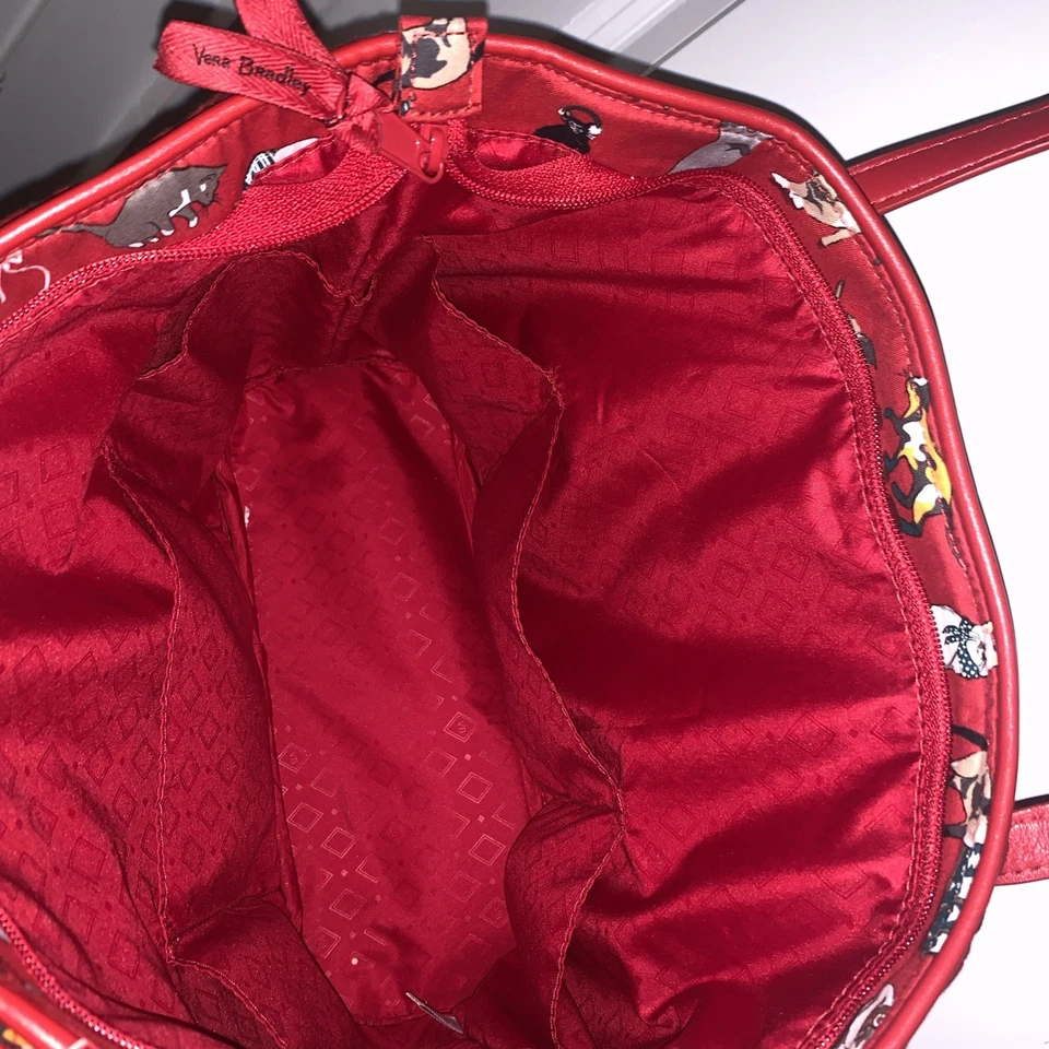 Nuevo NUEVO CON ETIQUETAS Vera Bradley Vacaciones Gatitos Navidad Pequeño Recortado Bolso Cartera ROJO Foto 4 de 4