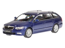 Skoda Superb 2 3T 2008 blue metallic diecast model car CLC470 IXO 1:43