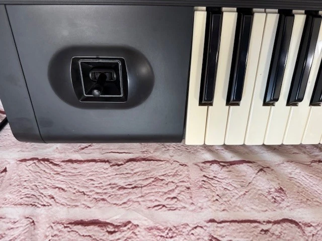 Korg M1 61-Keys Keyboard Synthesizer Synth Music Work Station fast ship from JP - Image 3 of 4