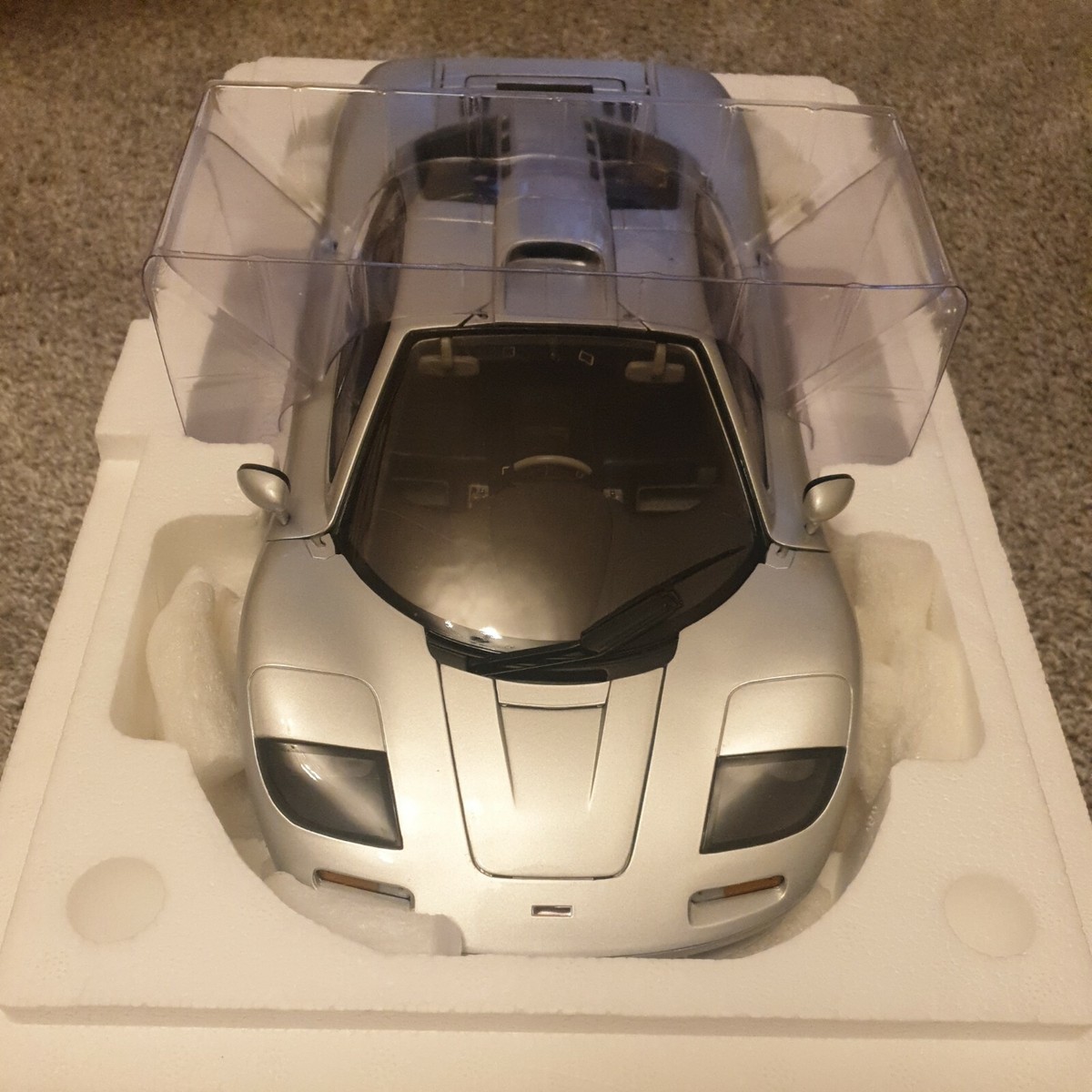 その他 MCLAREN PAULS MODELS ART 12/1 1:12 PMA McLaren F1 Road Car in silver Super Rare!! Minichamps