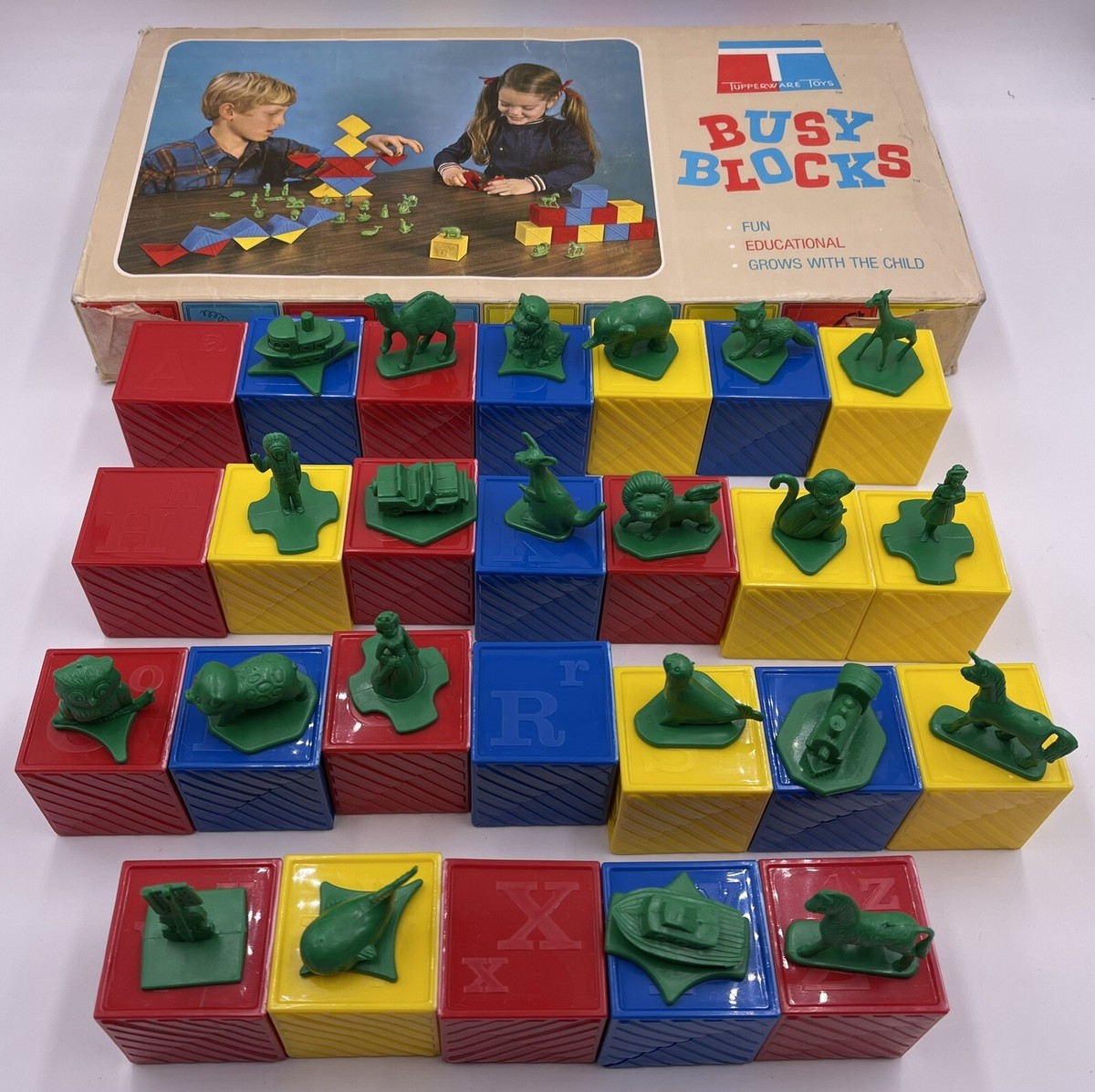 Vtg 1971 Tupperware Busy Blocks ABC All Green Toys Alphabet