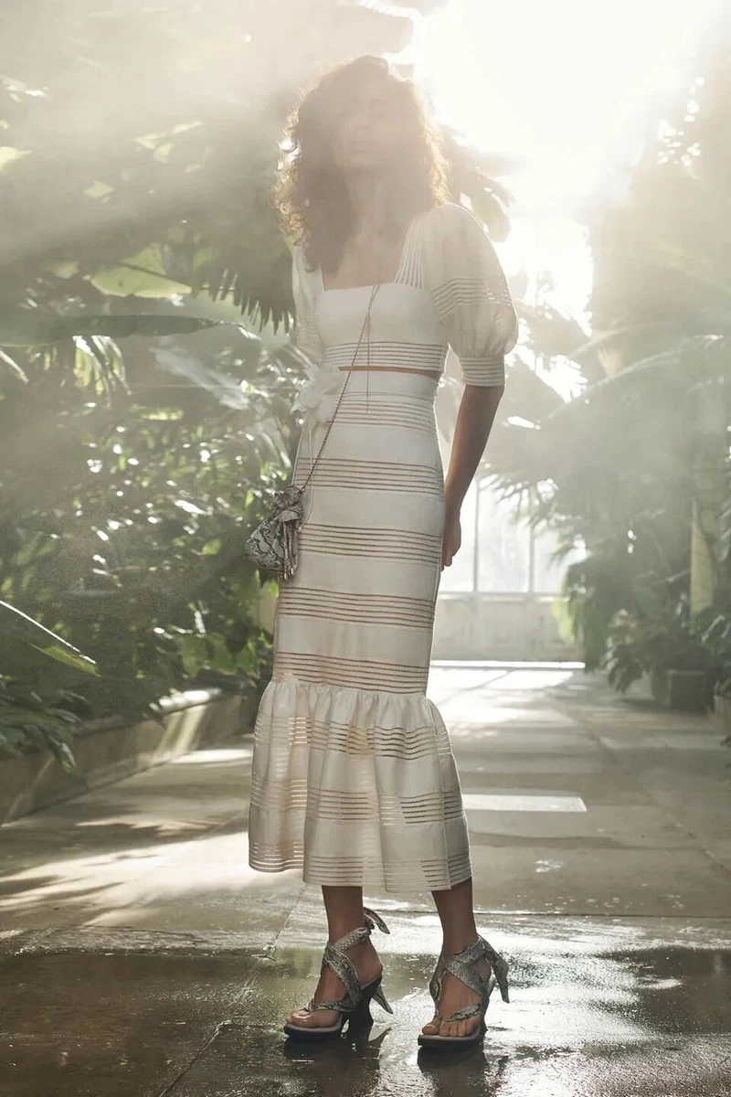 Corsage clearance linear dress
