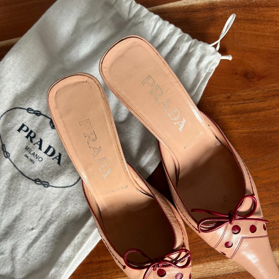Prada Retro Rosa Cuero Gatito Tacones con Lazo Espalda Abierta 2.5" Talla 37 Hecho en Italia Foto 3 de 4