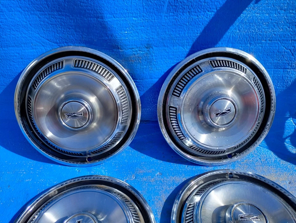 Juego de cubiertas de rueda tapacubos Ford Fairlane Falcon Torino 1969 a 1971 de 14 pulgadas Foto 2 de 4