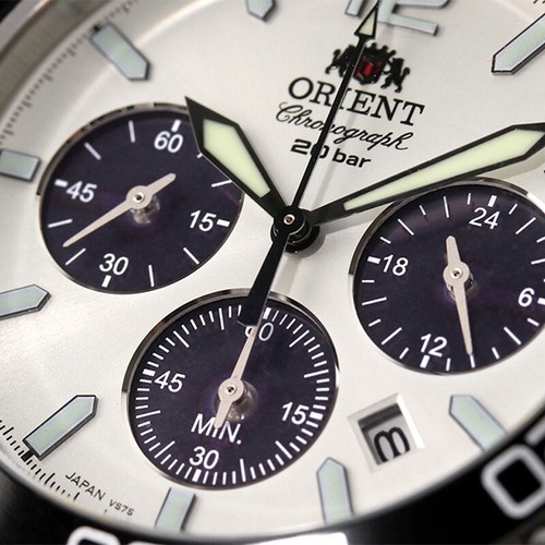Orologio Uomo Orient Mako RN-TX0203S Panda Quadrante Bianco Cronografo Analogico Solare NUOVO - Foto 6 di 11