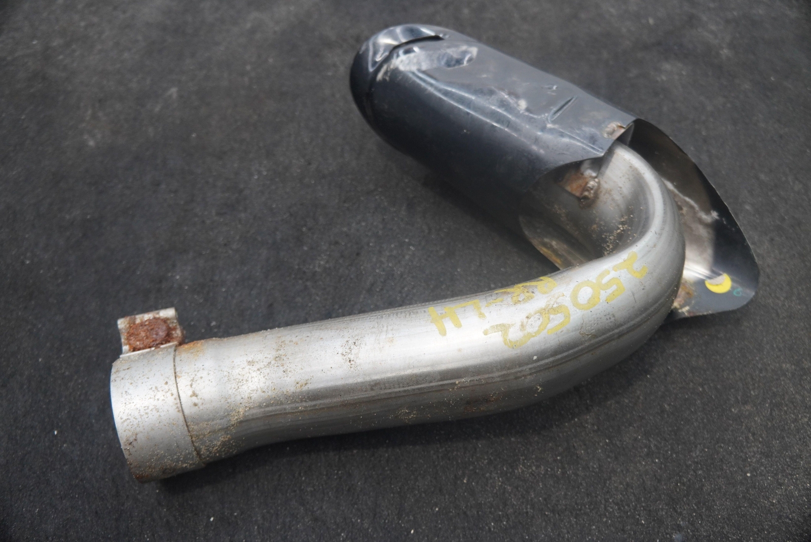Left Exhaust Muffler Tail Pipe End Tip Graphite 4ML253681AK Lamborghini Urus