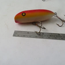 FISHING LURE UNKNOWN 3" WOOD ORENO RAINBOW GREAT COLOR GREY, RED,YELLOW, WHITE