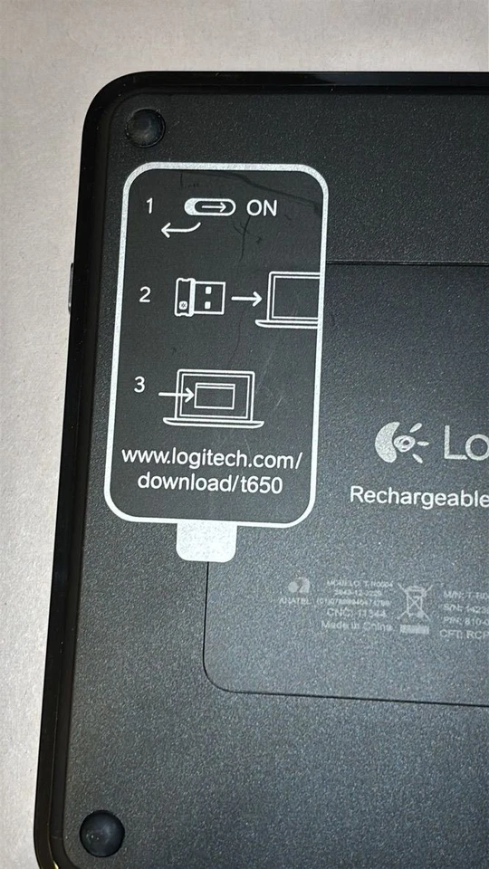 Logitech Wireless Rechargeable Touchpad T650 With Box & Guide - Image 4 of 4