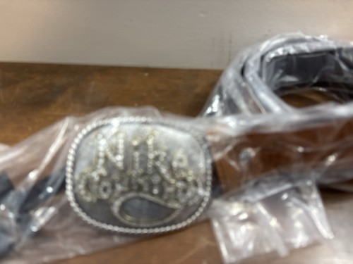 Nike Country Men’s Rhinestone Buckle Embossed Leather Belt Size Large In Hand - Picture 2 of 3