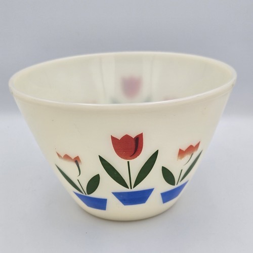 Vintage Fire King Set Of 3 Tulip Milk Glass Nesting Mixing Bowls - Picture 7 of 15