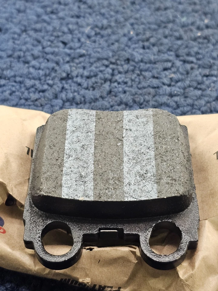 PXD771H: Pastilla de freno de disco para 1998-2010 Lexus GS300 GS400 GS430 IS300 SC430 Foto 3 de 4