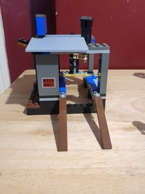 LEGO World City: Hovercraft Hideout (7045) 100% Complete w/Instructions