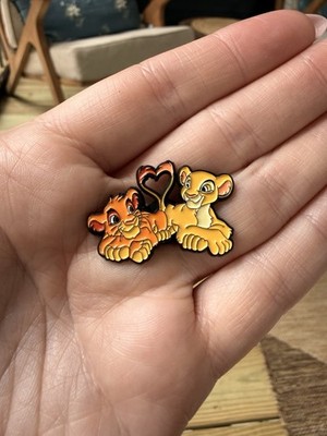 Disney Lion King Inspired Simba And Nala Heart Tail Enamel Lapel Pin