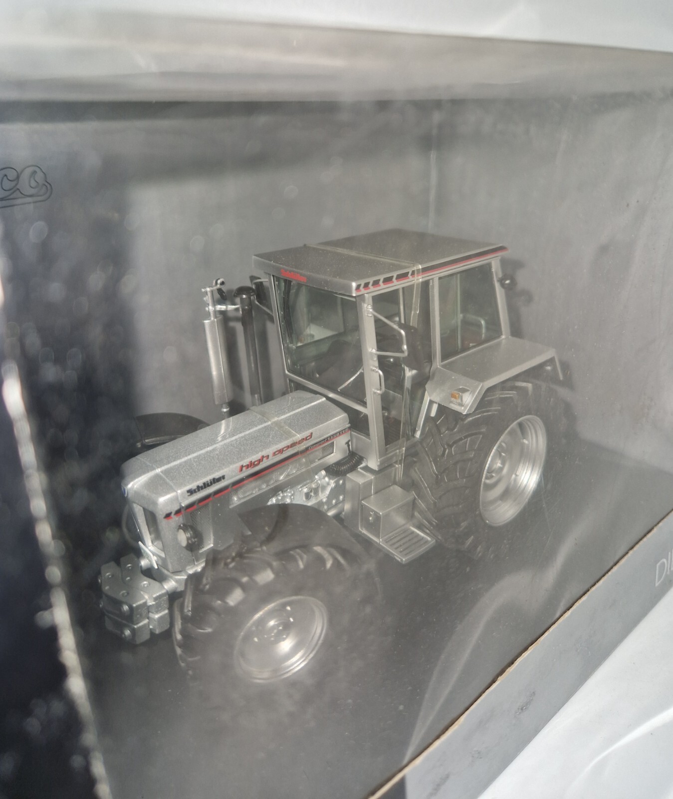 Schuco Schlüter High Speed in argento in scala 1:32