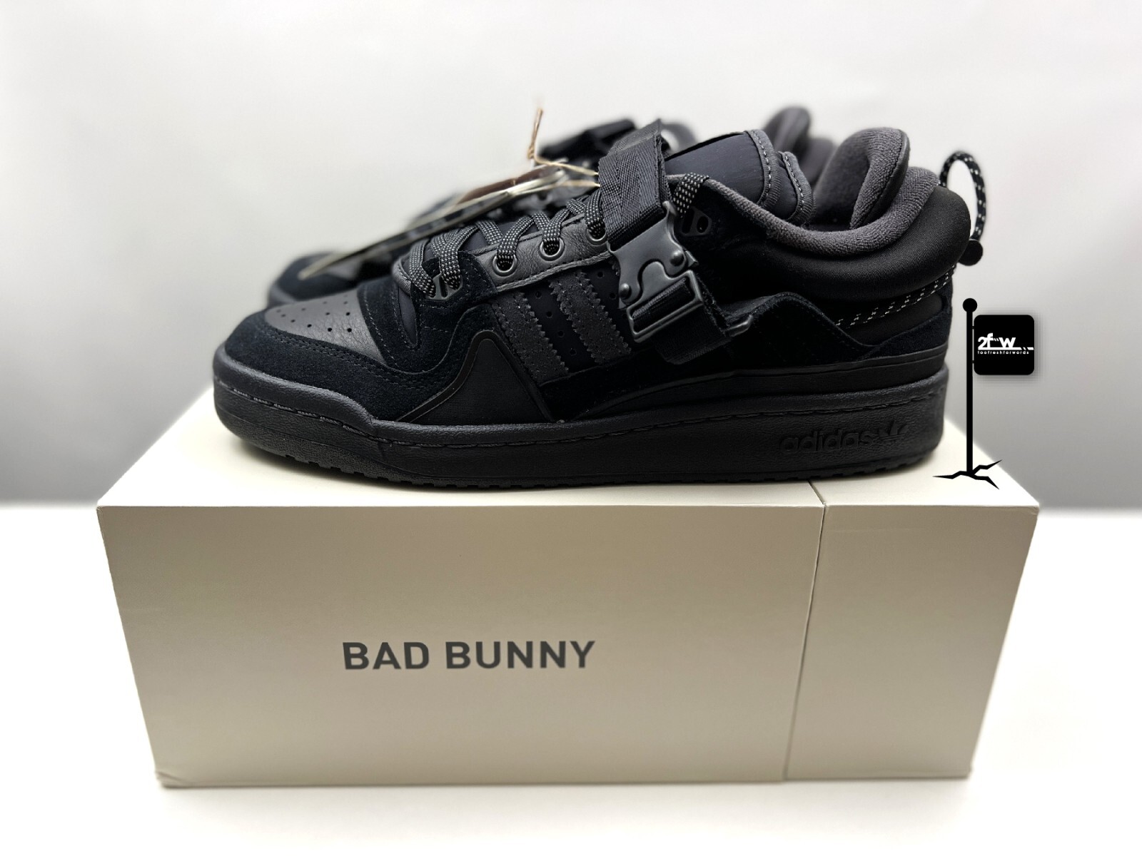 bad bunny x adidas forum buckle low triple black