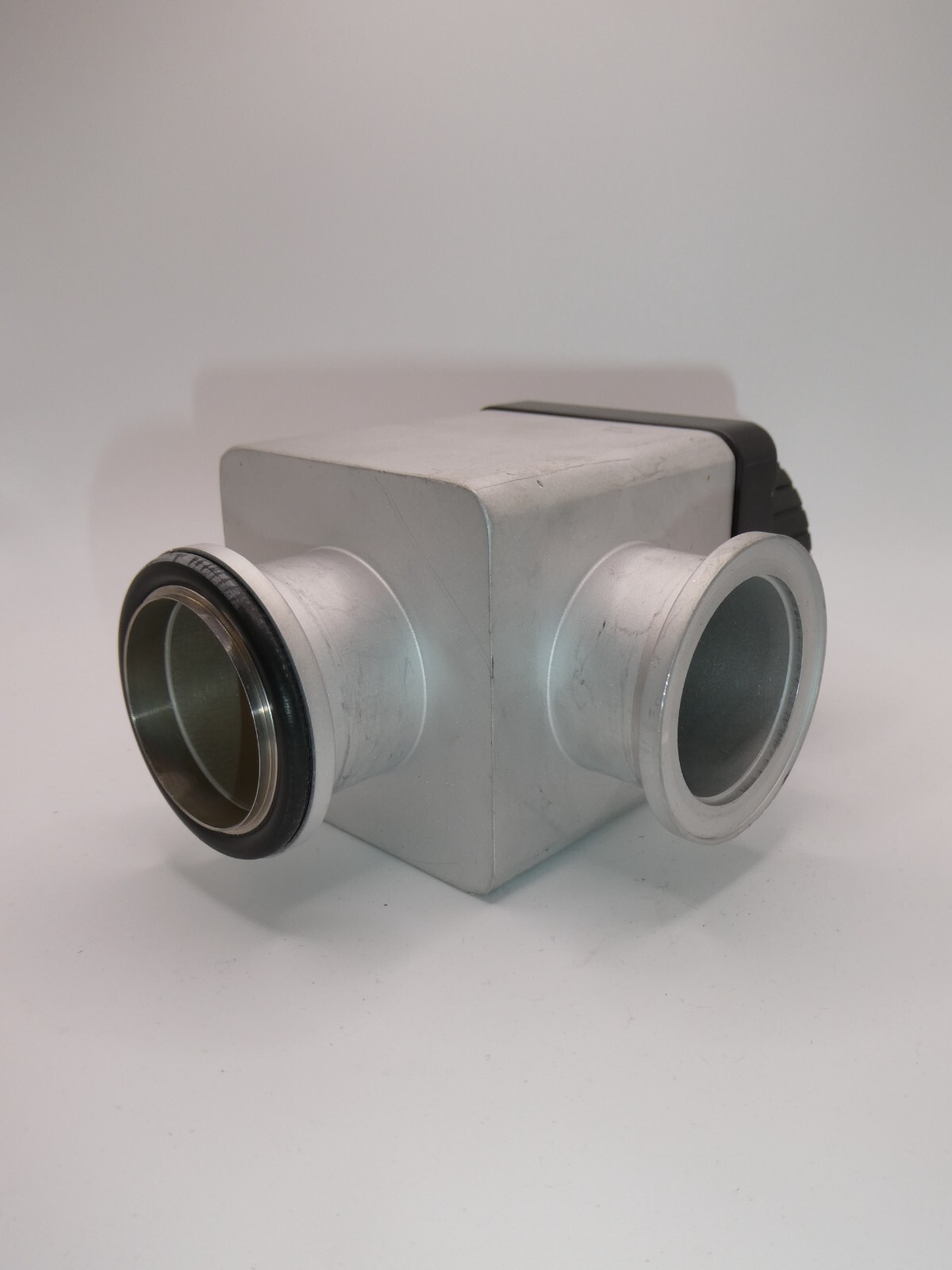 Varian NW40 (H/O) L6280303 Right Angle Aluminum Block Valve