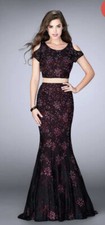 LA FEMME Black Lace Embellished Cold Shoulder Mermaid Skirt 2 Pc Prom Gown Sz 4