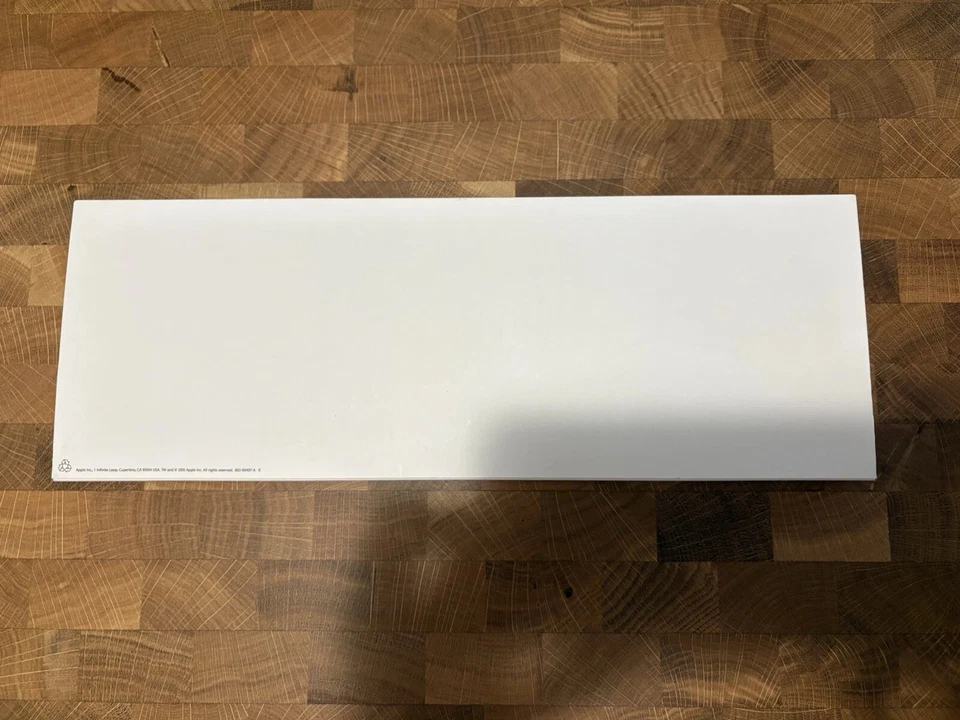 Apple Mac Wireless Keyboard (A1644) and Magic Mouse (A1657) Combo - Image 2 of 4