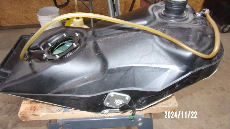 Yamaha NYTRO FX RTX 2008 tanque de gasolina combustible Foto 3 de 4