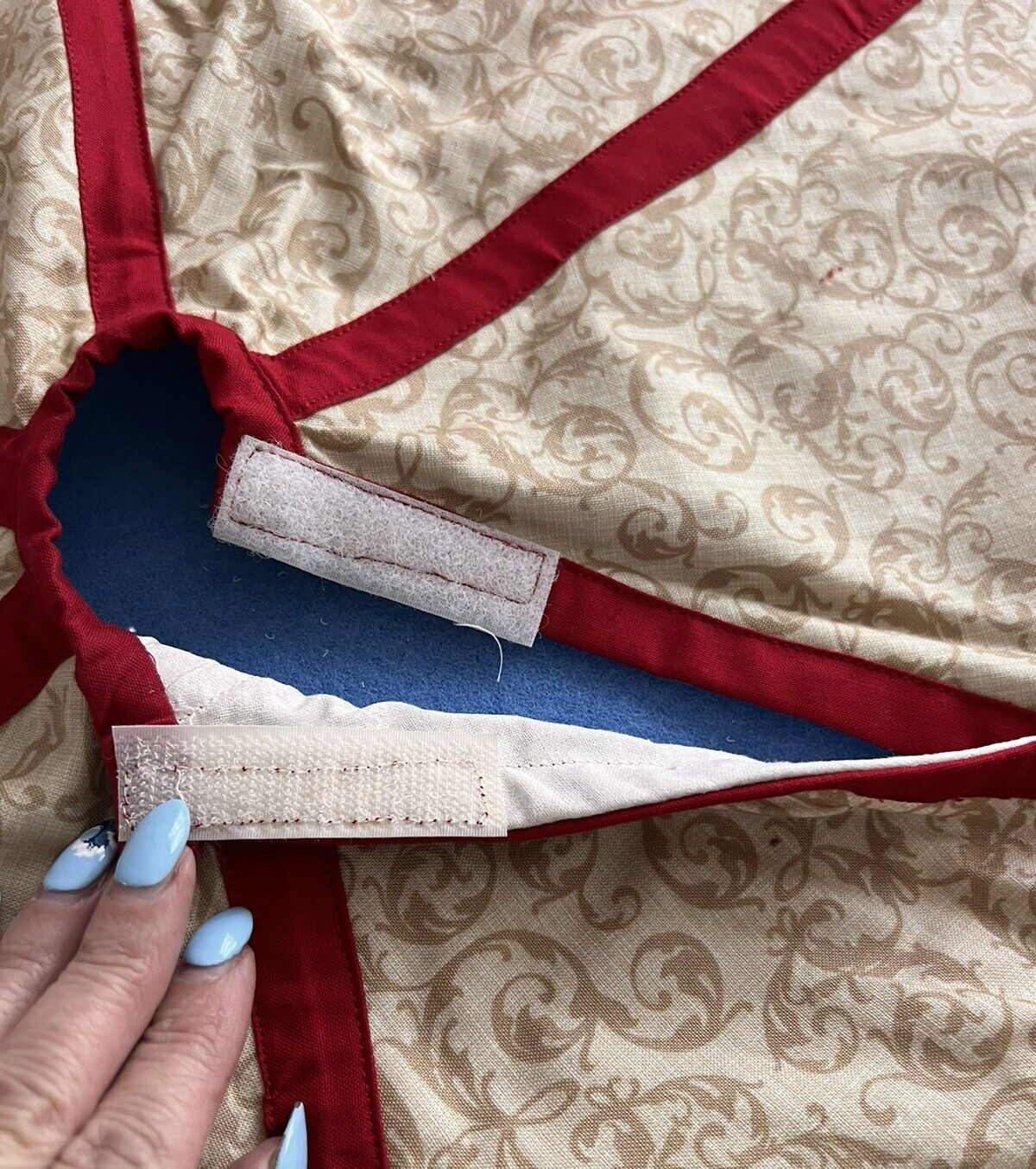 Vintage Hand Made Red Cardinal Pinecone Christmas Tree Skirt Large Hexagon 56"