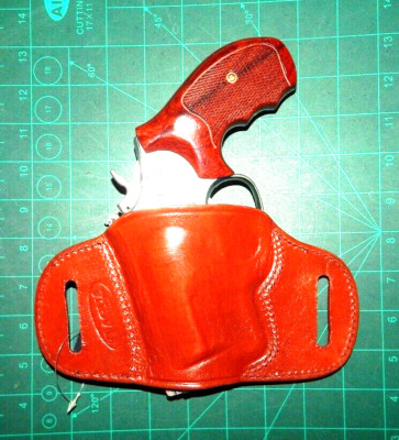 Tagua BH2-142 AMBI Quick Draw Leather 2 Slot Belt Holster 2 1/2'' Public Defender