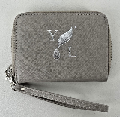 Young Living Essential Oils 5ml Essential Oils Wallet Travel Case Zip - NEW