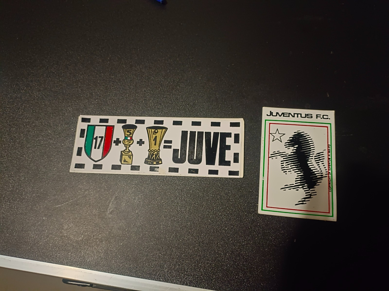 DUE VECCHI ADESIVI JUVENTUS CALCIO