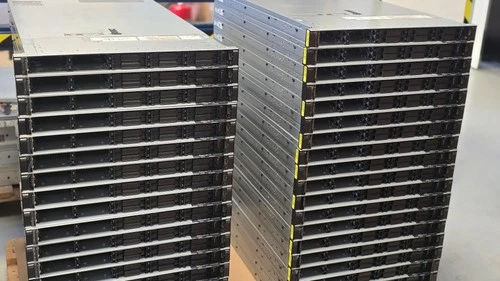 Dell PowerEdge R640 2x Xeon Gold 6140 18Core 2.3GHz 128GB RAM 10SFF H730 2PSU