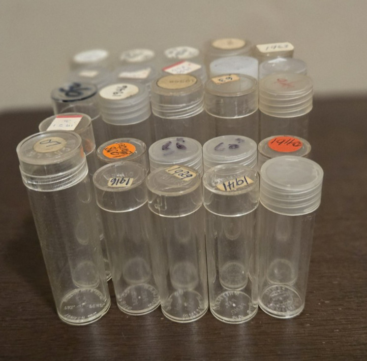 25 Pre-Owned Coin Sorting Tubes - Variety of Penny, Nickel, Dime - Empty