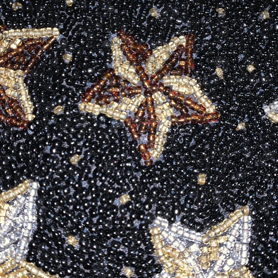 MONEDERO VINTAGE NEIMAN MARCUS DISEÑO ESTRELLAS CON CUENTAS 4"X6" Foto 4 de 4