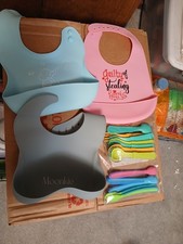 lot of 16 baby items 3 silicone bibs with catch pocket 9 spoons and 4 forks