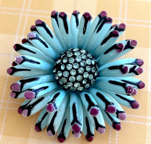 Corocraft Rhinestone Flower Brooch gorgeous BLUE & PURPLE petals Chrysanthemum