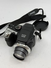 FujiFilm FinePix S8100FD Digital Bridge Camera 10MP 18x Zoom Lens