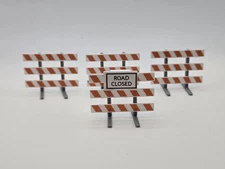 1/64 Scale Type III Barricade *4 Pack* with Road Closed Sign