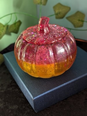 Decorative Pumpkin Tealight Holder (Epoxy Resin)