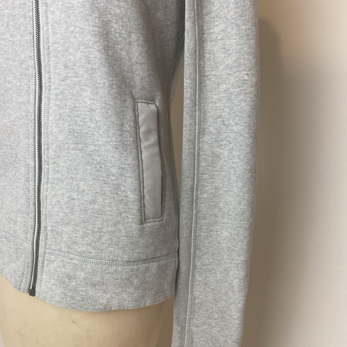 Lululemon Jacket Womens 6? Gray Zip open back | eBay