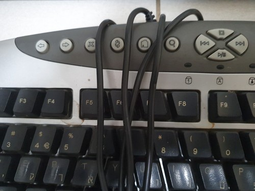 Job Lot 2x Silver Keyboards (pin connector end) can use usb adapter for them - Picture 10 of 12