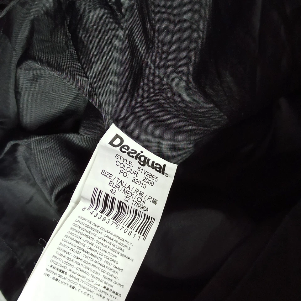 Desigual Donna Abito EUR-42 TAGLIA L-XL Slim Corto Nero Rosso Floreale Ricamato - Immagine 3 di 4