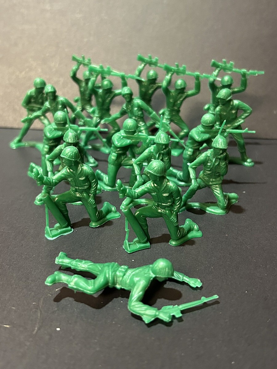 Lot Of 18 Toy Story Green Army Men | eBay
