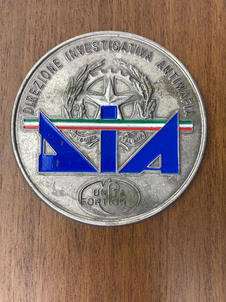 Targa stemma direzione indagini antimafia Polizia di Stato italiana DIA - Immagine 2 di 4
