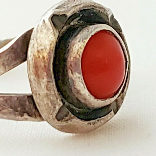 Anello tondo vintage argento pietra arancione cabochon 5,5 ossidato sud ovest non marcato - Foto 3 di 11