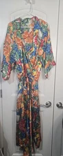 Fantasies By Morgan Taylor VTG Beautiful Satin Full Length Floral Robe Med EUC