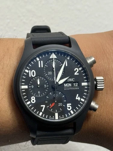 2025 IWC Schaffhausen Pilot ( IW389401 ) Top Gun 41MM Black Dial Rubber Strap