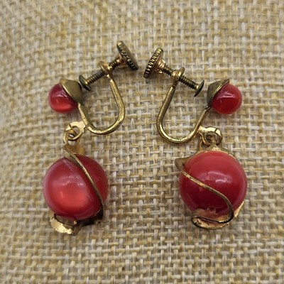 Lovely vintage cat eye lucite orb dangle screw back earrings retro MCM