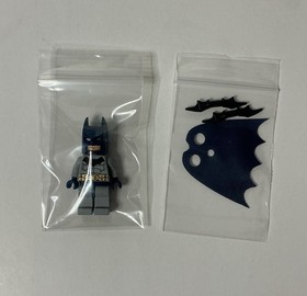 Lego Dark Blue Batman: The Video Game 2007 (7786) ~ Replaced Cape ~ Damaged Head