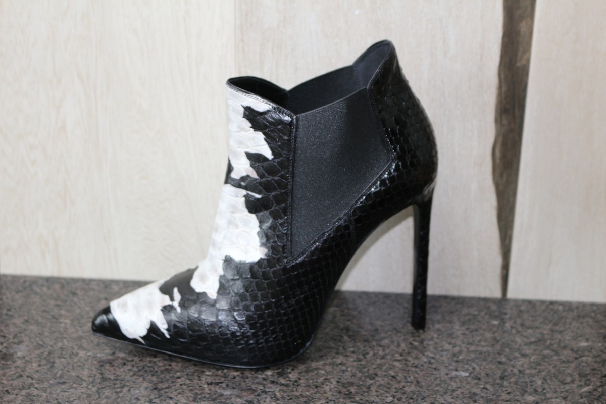 NIB YSL Saint Laurent PARIS Exotic Leather Pull On Ankle Booties
